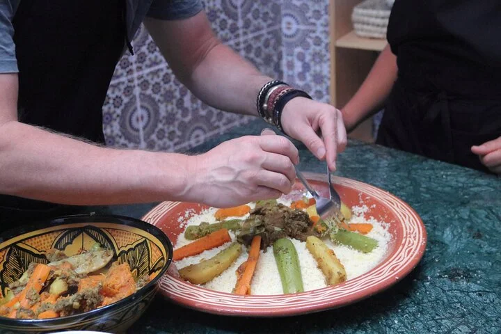 couscous cooking class in Morocco, a tourist activity.
